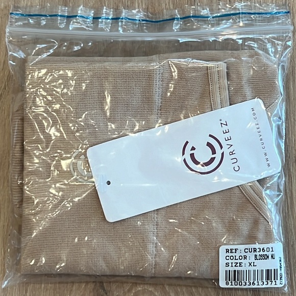 CURVEEZ Pure Shape Thong - Blossom Nude - Picture 8 of 9